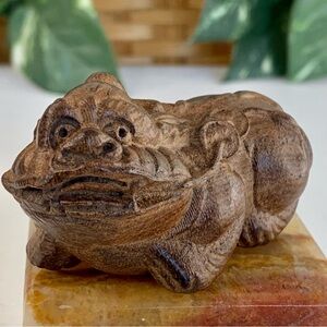 Chinese Hand Carved Foo Dog Mythical Animal Beast Agarwood Wooden Pi Xiu Statue